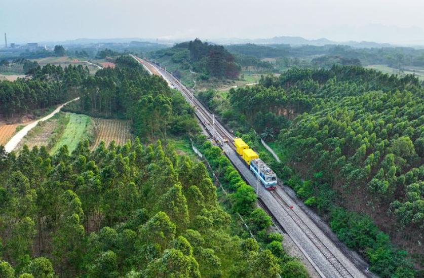 钢铁丝路好风光·中老情牵丝路长