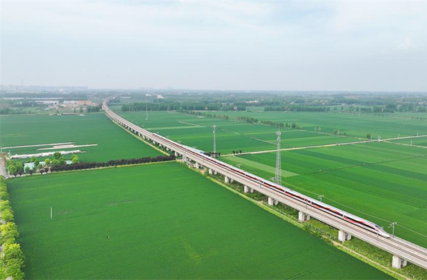 五一假期铁路运力优化，全力护航旅客顺畅出行